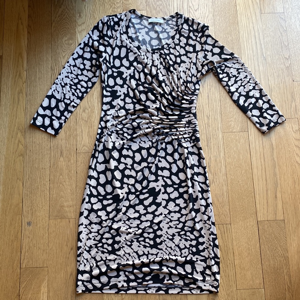 Calvin Klein black tan side-ruching dress mid length